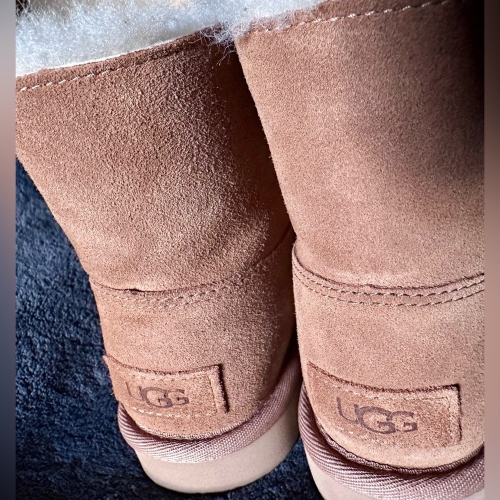 NIB UGG Bailey Mini Logo Strap Bootie - Size Womens 5 - Color Brown - Picture 11 of 13